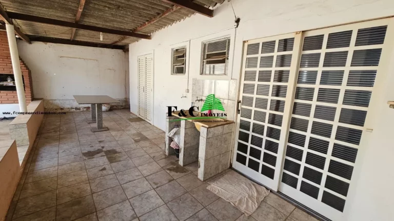 Imagem Casa para Venda em Limeira, Parque Residencial Abílio Pedro, 2 dormitórios, 1 banheiro, 2 vagas