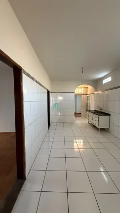Imagem RESIDÊNCIA COM EDICULA DISPONIVEL Á VENDA NO BAIRRO JARDIM PORTINARI EM FRANCA/SP