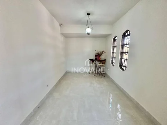 Imagem Casa à venda, 274 m² por R$ 650.000 - Centro - Itumbiara/GO