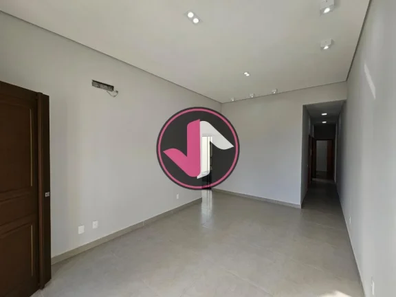 Imagem Excelente oportunidade de adquirir uma casa no Recanto dos Pássaros, em Cuiabá. Com 96 m² de áre...