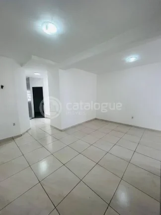 Imagem Excelente Casa em Lagoa Nova - Localização Estratégica e Amplo Espaço!