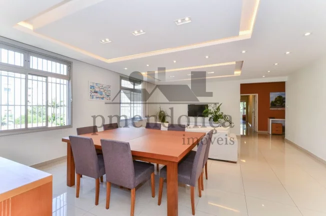Imagem Apartamento encantador à venda em Higienópolis, com 3 quartos ( 1 suíte ) e 1 vaga, 191m²