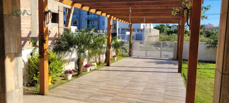 Imagem Casa com 3 quartos sendo uma suíte em Itapoá - Perto da Praia
