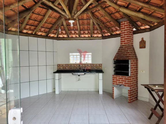 Imagem Vendo excelente Casa com 2 quartos e 2 banheiros, na Estância Turística de São Pedro – SP