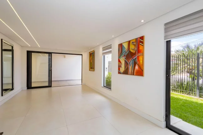 Imagem Casa com 02 Suítes, no Santo Inácio