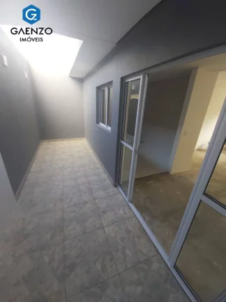 Imagem SOBRADO NOVO GEMINADO COM 130 m² - 3 Suites, 4 Vagas !!!