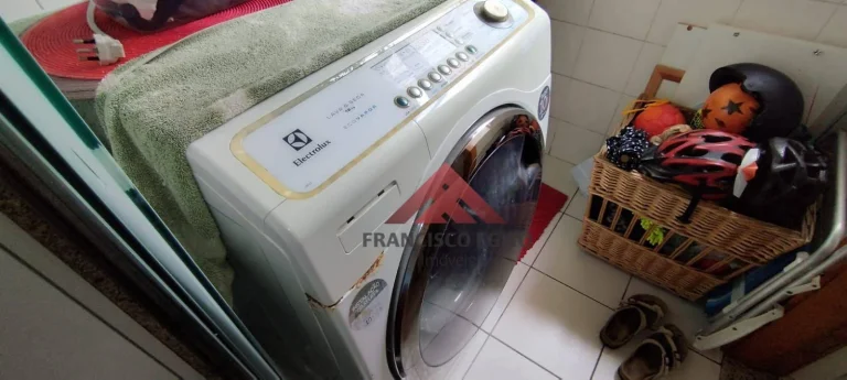 Imagem Venha morar em excelente condominio com total infra extrututa de lazer,cercado de verde,imovél com varanda sala dois quartos sendo um com suite e clos