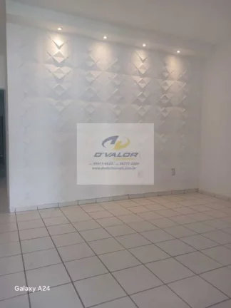 Imagem Vendo Casa com 159 m², 3 quartos s/ 1 suíte + DCE, sala p/ 2 ambientes, piscina e 3 vagas