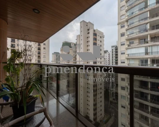 Imagem Apartamento 4 quartos, 5 vagas, 240 m2