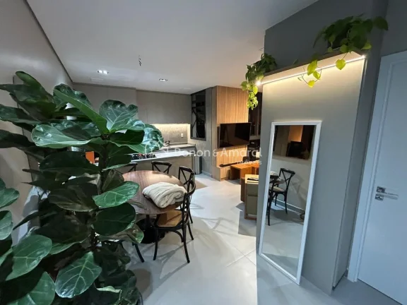 Imagem Charmoso apartamento de 45 m², com 1 dormitório e varanda integrada, ideal para quem busca pratici...