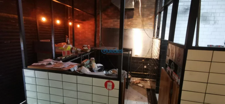 Imagem Aluguel de Ponto Comercial em Santo Amaro - 250m² por R$5000