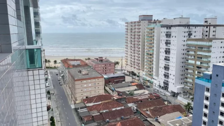 Imagem OPORTUNIDADE INCRÍVEL!!! Apartamento 2 suítes e 2 vagas na ocian!
