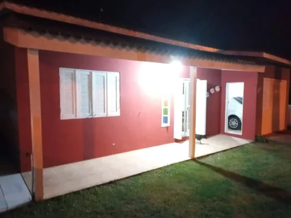 Imagem Ótimo Investimento !!! - Casa, e mais dois Kit Nets, centro de Pinhal