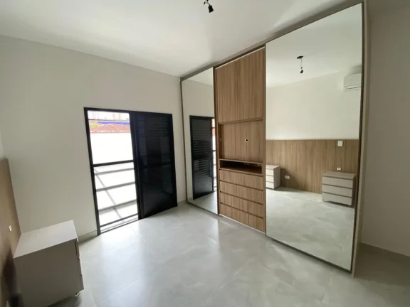 Imagem Casa a venda em Santos no Boqueirão