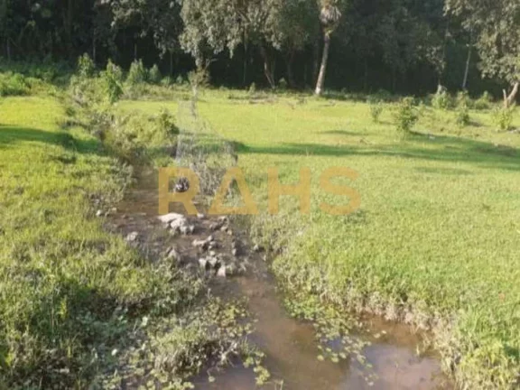 Imagem Área rural localizada na Estrada Quiriri, com área total de 33.198,45 m², sendo 6.639,69 m² de R...