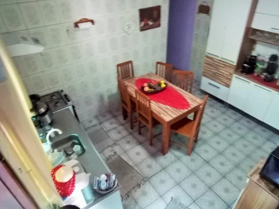 Imagem Casa com 6 dormitórios à venda, 100 m² por R$ 850.000,00 - Vila Lúcia - Poá/SP