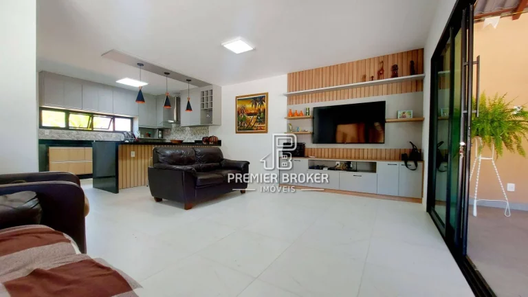 Imagem Casa à venda, 260 m² por R$ 1.000.000,00 - Pessegueiros - Teresópolis/RJ