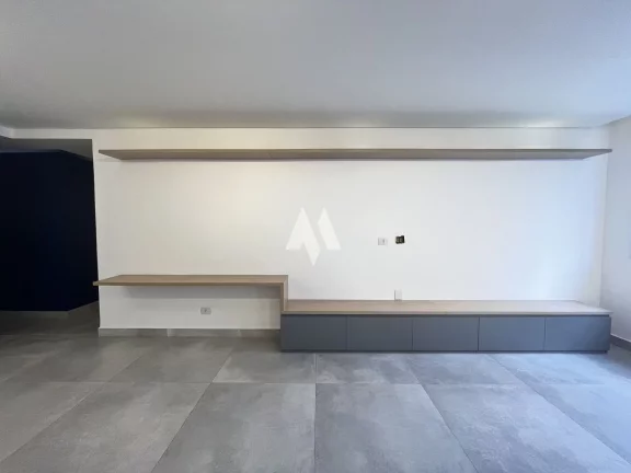 Imagem Apartamento com 03 dormitórios na quadra da praia à venda no Gonzaga - Santos/SP