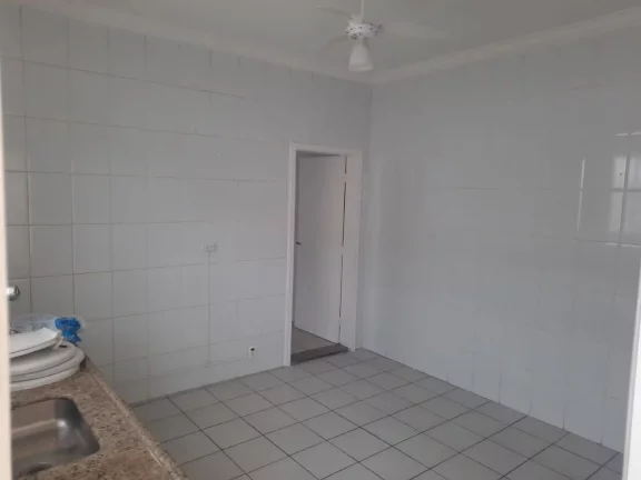 Imagem Aluguel de Casa de Luxo em Praia Grande-SP, Bairro Tupi: 3 Quartos, 2 Suítes, 3 Banheiros, 3 Vagas, 100m². Venha Conferir!