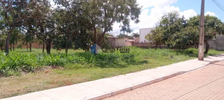 Imagem Lote em Condomínio Fechado para Venda em Brasília, Setor Habitacional Tororó (Jardim Botânico)