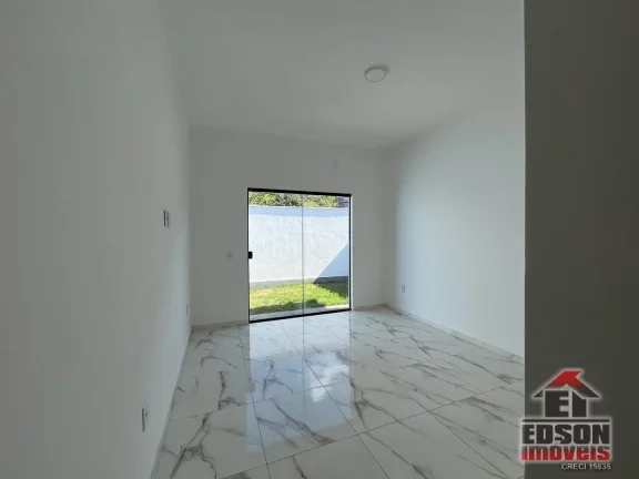 Imagem Casa 2 Quartos, sendo 1 Suíte, Piscina, em Itaipuaçu