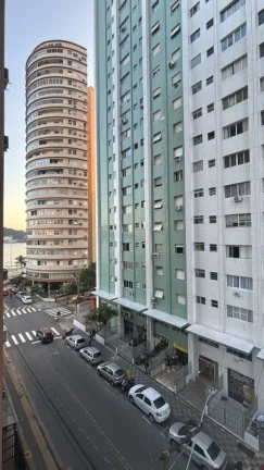Imagem Apartamento reformado à uma quadra da praia do Gonzaguinha, São Vicente-SP