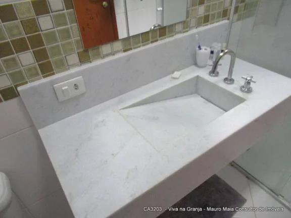 Imagem Linda Casa de 300 m² Granja Viana - Carapicuíba, à venda por R$ 2.000.000