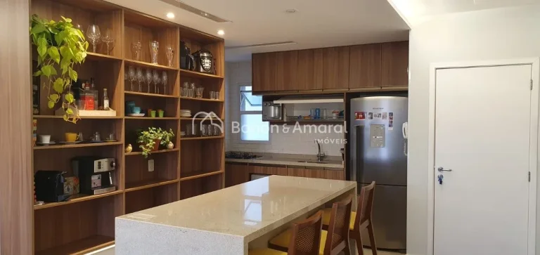 Imagem Apartamento de 82 mt², sol da manhã, frente, cozinha planejada cook top, forno elétrico, maquina ...