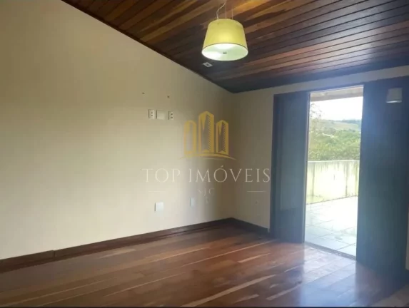 Imagem Magnifica casa cinco suítes lareira terreno de mil e quatrocentos m2 condominio fechado em Jambeiro