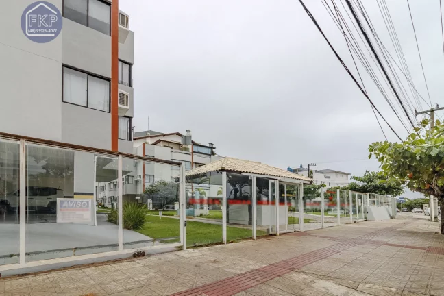 Imagem Cobertura à 50 metros do mar!
