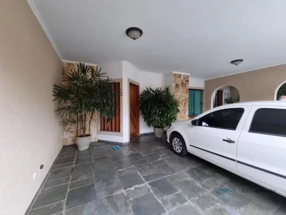 Imagem Lindo Sobrado à Venda com 3 dormitórios, 3 suítes, hidromassagem, 5 vagas, Parque Espacial, São Bernardo do Campo