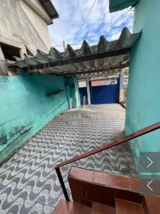 Imagem Casa com 183m², Escritura, 2 Quartos, Sala, Copa, Cozinha e 1 Banheiro, 2 Vagas, no Jardim Itapark, Mauá-SP