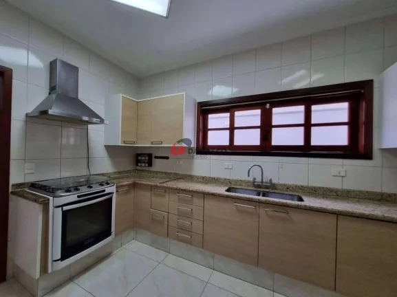 Imagem Sobrado à venda 3 Quartos, 3 Suites, 4 Vagas, 221M², Olímpico, São Caetano do Sul - SP
