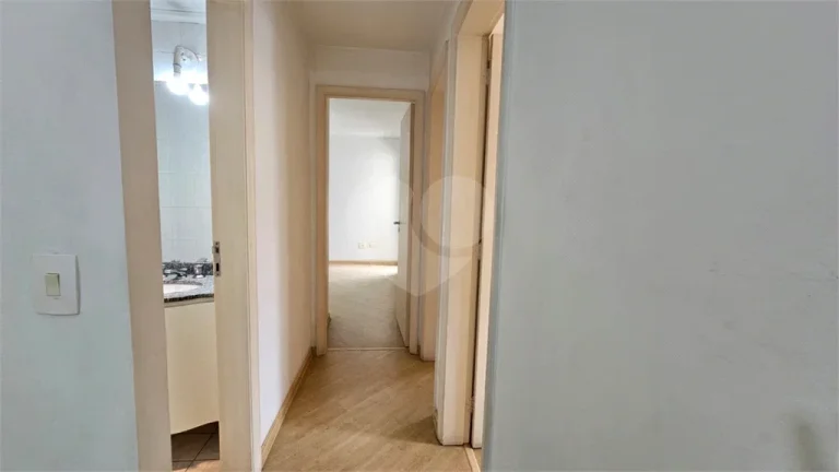 Imagem Apartamento à venda com 3 quartos, sendo 1 suíte, no condomínio Phoenix, São Paulo - SP