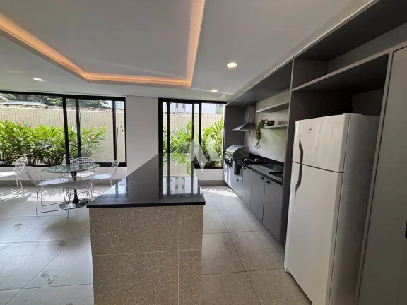 Imagem Apartamento à Venda com 2 dormitórios e vaga demarcada em José Menino, Santos/SP