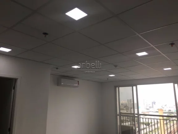 Imagem Sala comercial recém reformada no decimo sétimo andar, com 42 metros quadrados, com 1 banheiro, co...