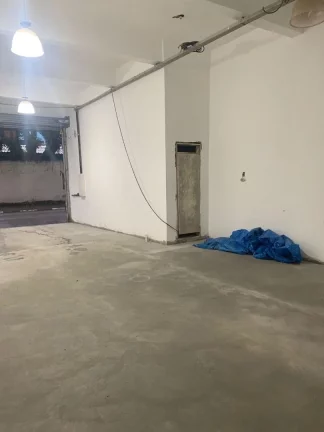 Imagem Salão para alugar, 72 m² por R$ 2.400,00/mês - Calmon Viana - Poá/SP