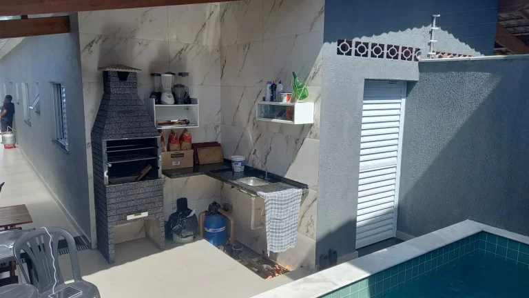 Imagem Casa para Venda em Itanhaém, Jardim Suarão (Interior), 3 dormitórios, 1 suíte, 2 banheiros, 2 vagas