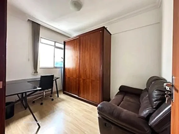 Imagem Vendo apartamento de 3 quartos , 2 vagas cobertas de garagem, suíte e banho social com armários em...