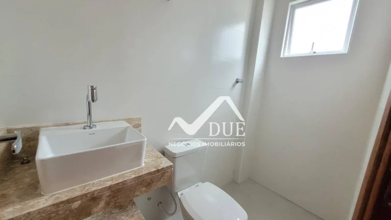 Imagem Casa Sobreposta Alta com 3 dormitórios à venda, 115 m² por R$ 850.000 - Embaré - Santos/SP