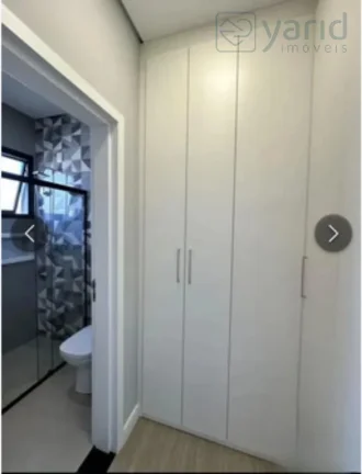 Imagem Casa à venda em Jundiaí-SP: 3 quartos, 3 suítes, 2 banheiros, 5 vagas de garagem e 800m² de área no bairro Medeiros. Confira!