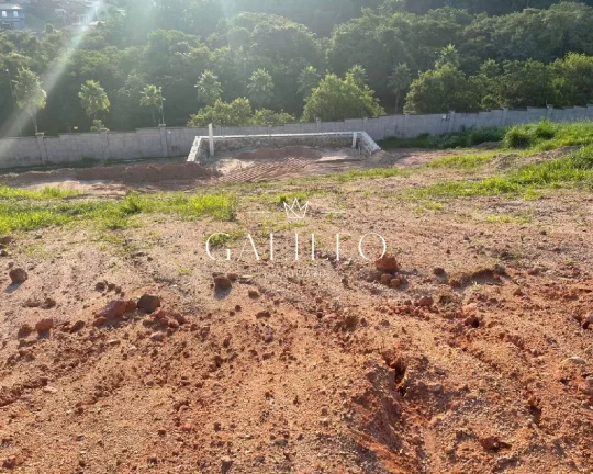 Imagem Vende Lote em Construção com 656 m² Horto Florestal - Jundiaí- SP - Área construída construída 358 m² - projetos, fundação, piscina e muro de arrimo.