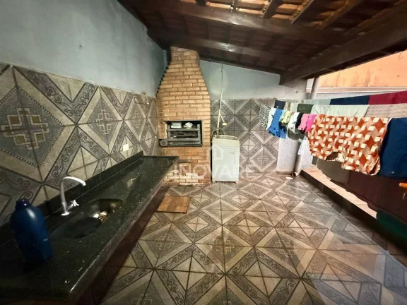 Imagem Casa com 4 dormitórios à venda, 183 m² por R$ 400.000,00 - Setor Central - Itumbiara/GO