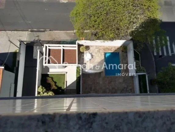 Imagem Charmoso e bem localizado, este apartamento no Cambuí oferece conforto e praticidade em uma das reg...