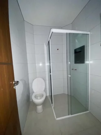 Imagem SOBRADO, 125 M², 2 SUÍTES + 1 QUARTO, BAL. ITAMAR