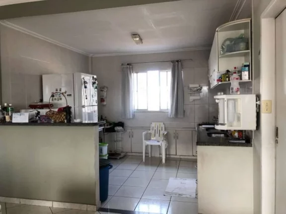 Imagem Prédio à Venda com Três Pavimentos e Excelente Localização - Ideal para Investimento