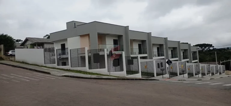 Imagem SOBRADO com 3 dormitórios à venda com 127.25m² por R$ 590.000,00 no bairro Centro - QUATRO BARRAS / PR