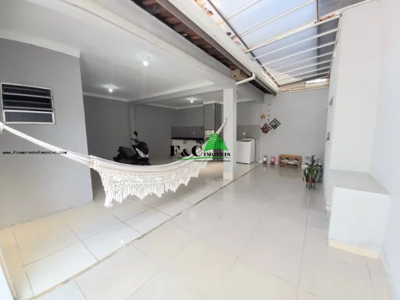 Imagem Casa para Venda em Limeira, Jardim Canaã, 3 dormitórios, 1 suíte, 2 banheiros, 2 vagas