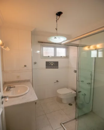 Imagem LOCAÇÃO NO CORAÇÃO DO ITAIM BIBI APARTAMENTO ESPAÇOSO 188 M AREA ÚTIL 3 DORMITÓRIOS SENDO 2 DELES SUÍTE LAVABO 2 VAGAS ANDAR ALTO FAÇA TUDO A PÉ