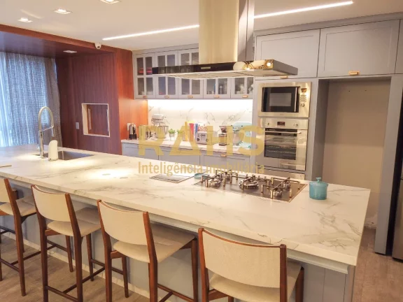 Imagem Espetacular apartamento de muito requinte e bom gosto localizado em região nobre da cidade. Com um ...